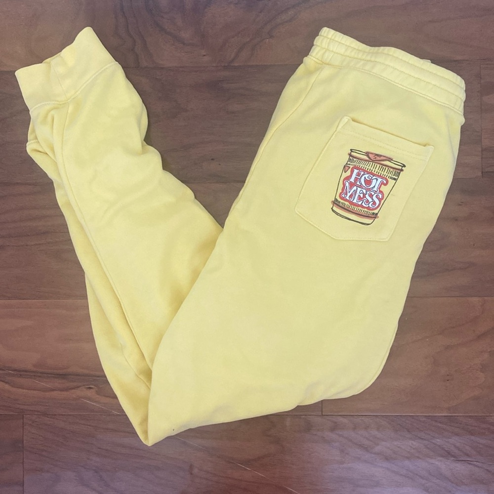 Alix Earle Hot Mess Sweatpants/swearshirt